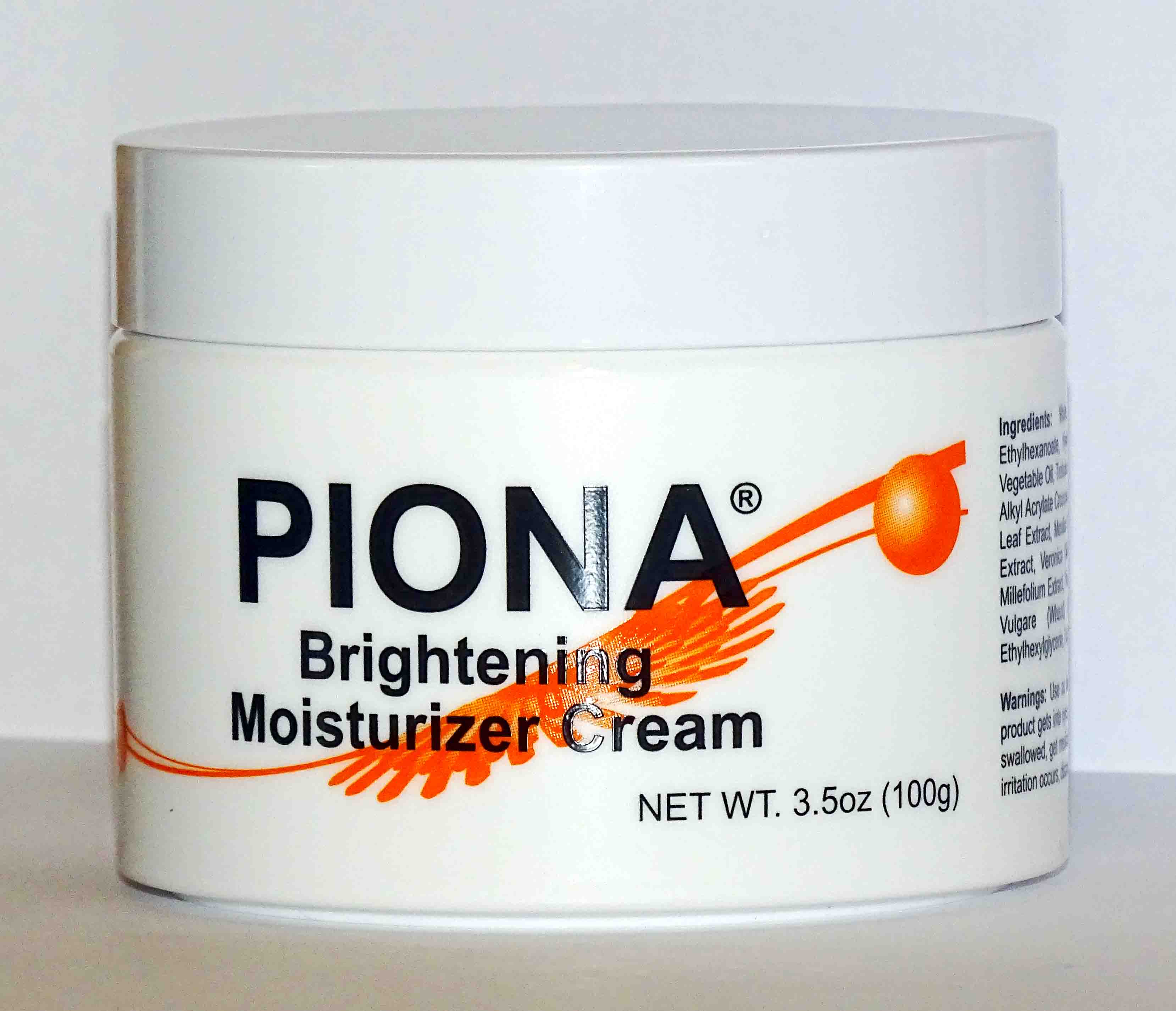 Piona Brightening Moisturizer cream